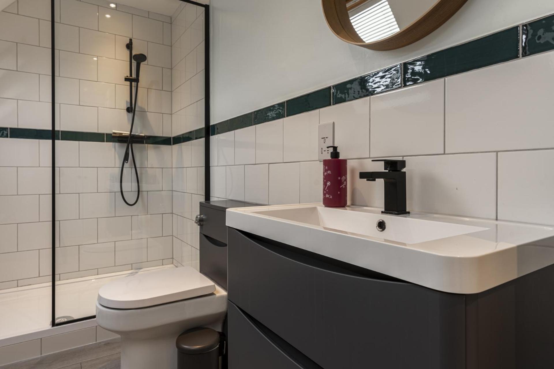 Sandford Meadow Guest House Kennington  外观 照片